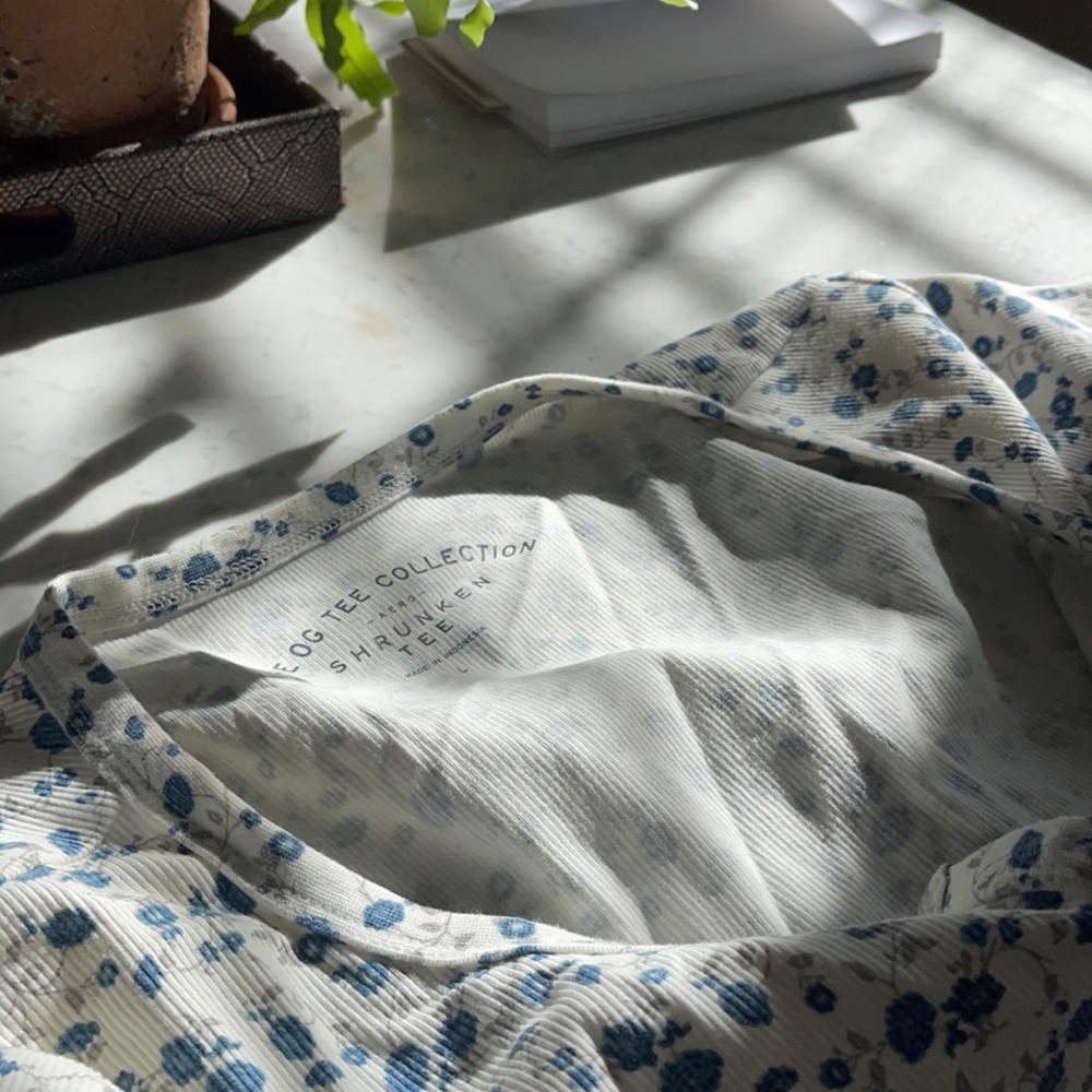 Aeroposale short sleeve floral button up tee